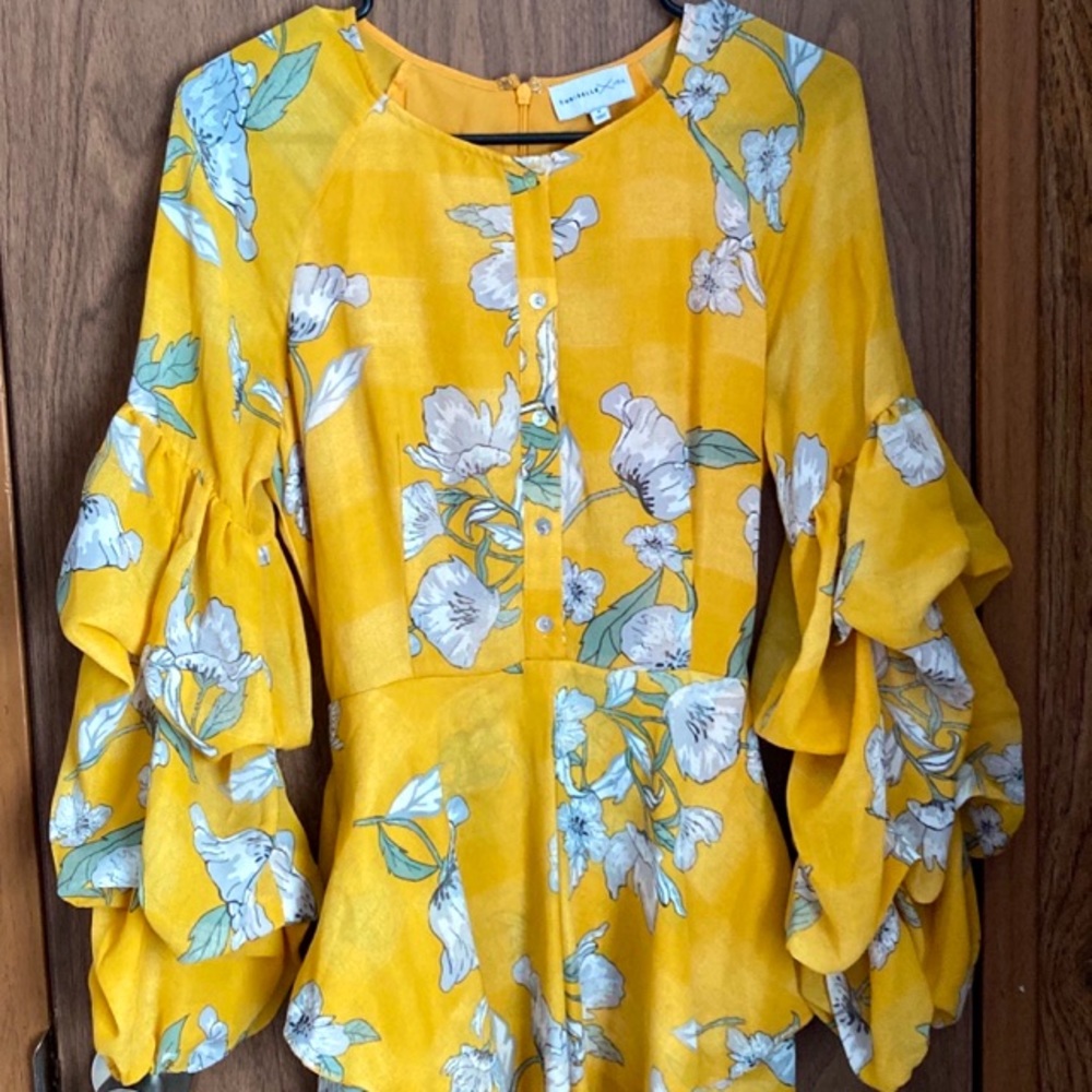 Yellow floral dress with puffy sleeve